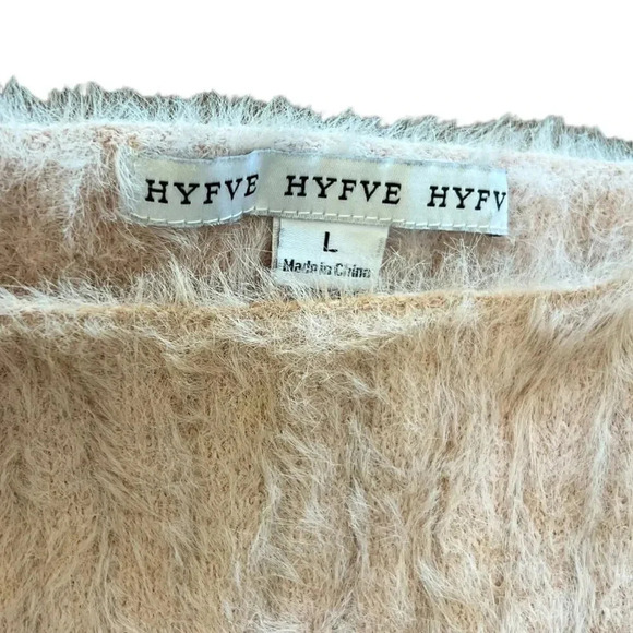 HYFVE Light Pink Fuzzy Crop Sweater L - Picture 3 of 4